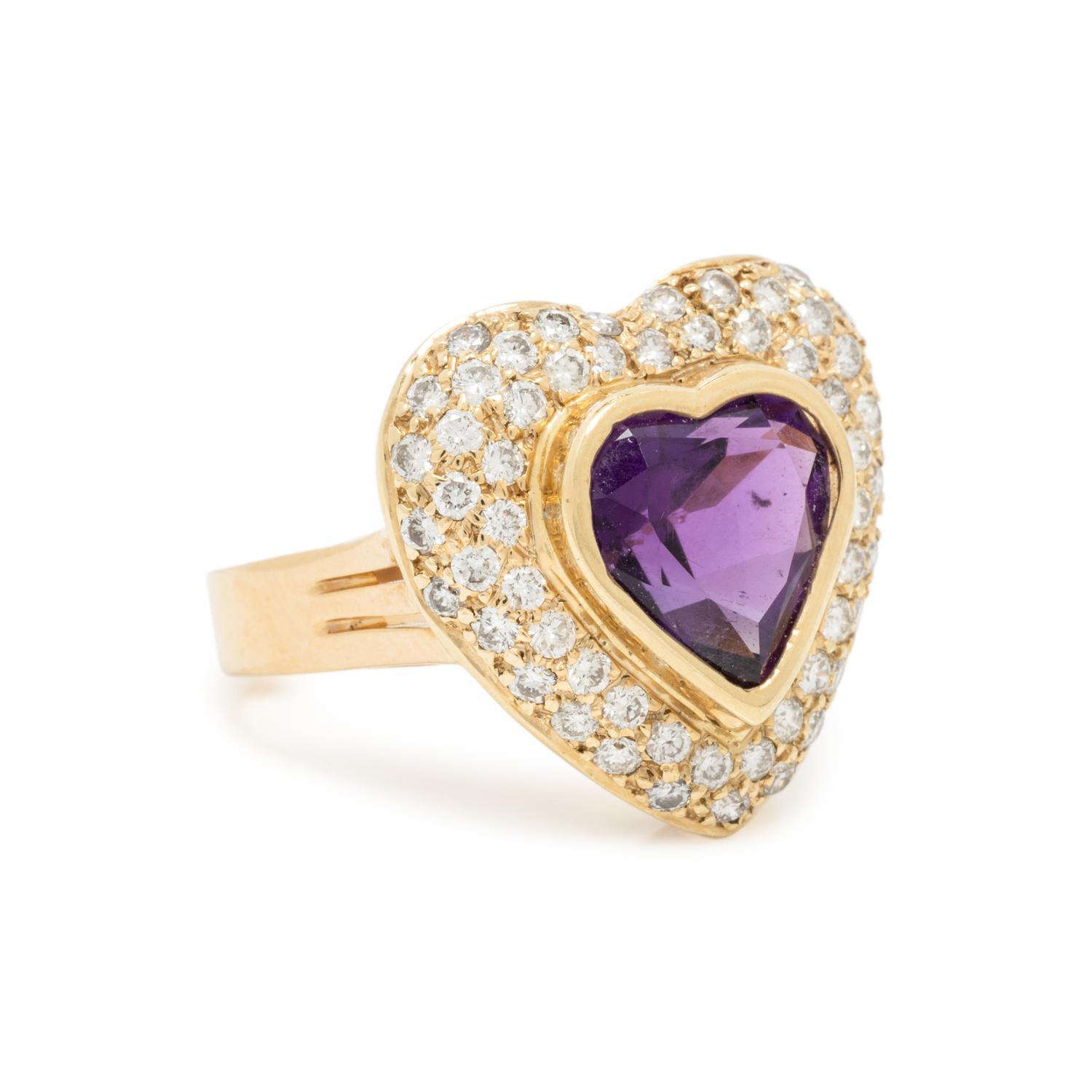 YELLOW GOLD, AMETHYST AND DIAMOND SUITE