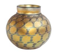 A Lundberg Studios Art Glass Vase Height 7 inches.