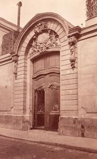 A group of three photographs ( Hôtel de la Comtess de Verrue, rue du Regard , 1899; Hôtel de Gouffier, rue de Varenne 56 , 1899-1900; Hôtel d'Argouges, rue Seguier 16 , 1900)