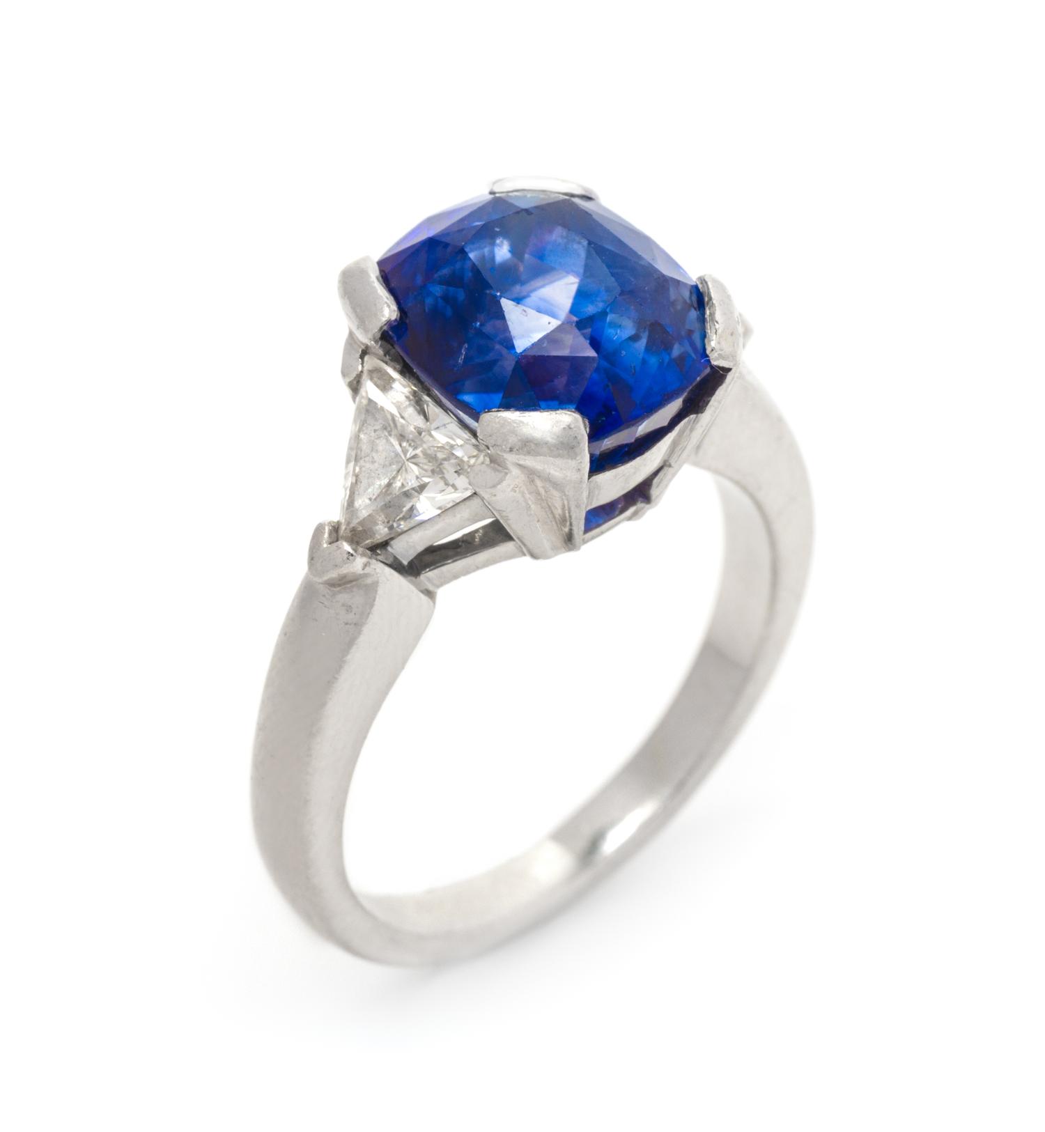 A Platinum, Sapphire and Diamond Ring, 6.10 dwts.
