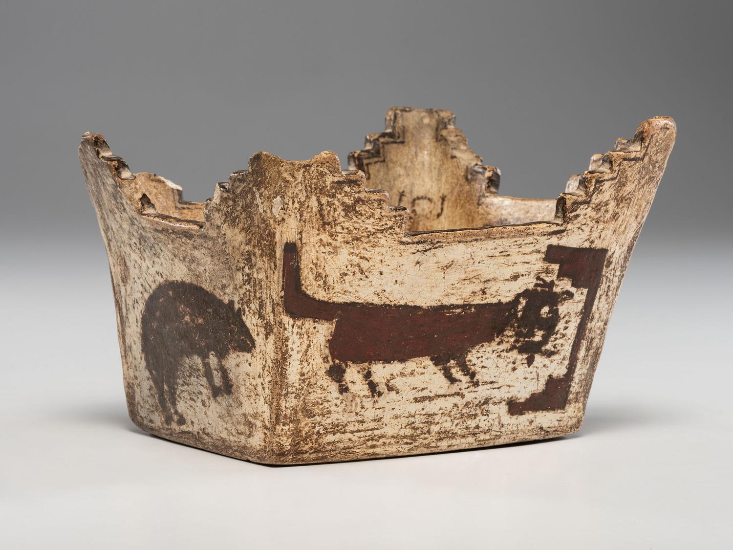 Early Zuni Polychrome Pottery Container