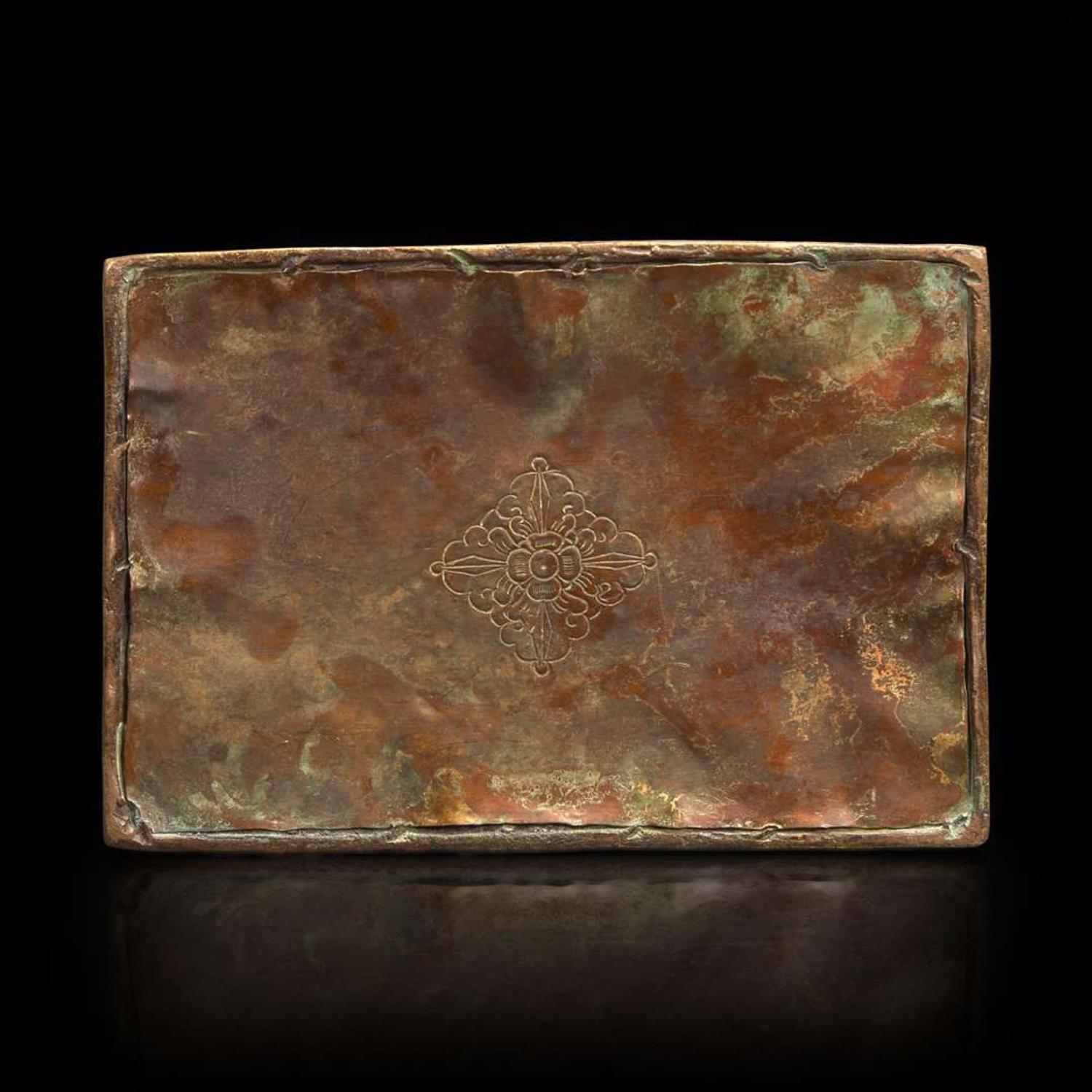 A Sino-Tibetan or Nepalese gilt bronze figure of Padmapani 藏传或尼泊尔铜鎏金圣观世音造像 19th century ????