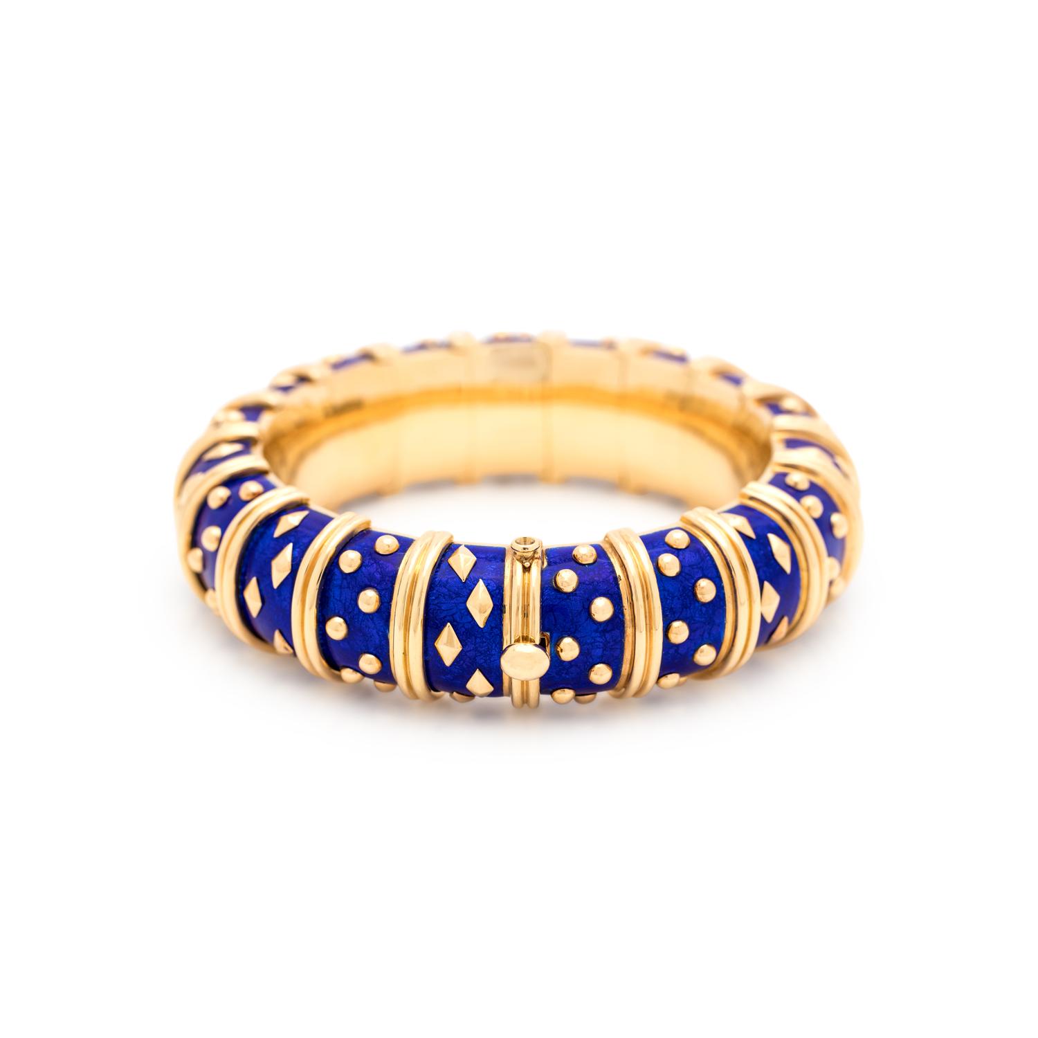 TIFFANY & CO., SCHLUMBERGER, YELLOW GOLD AND ENAMEL 'DOT LOSANGE' BANGLE BRACELET