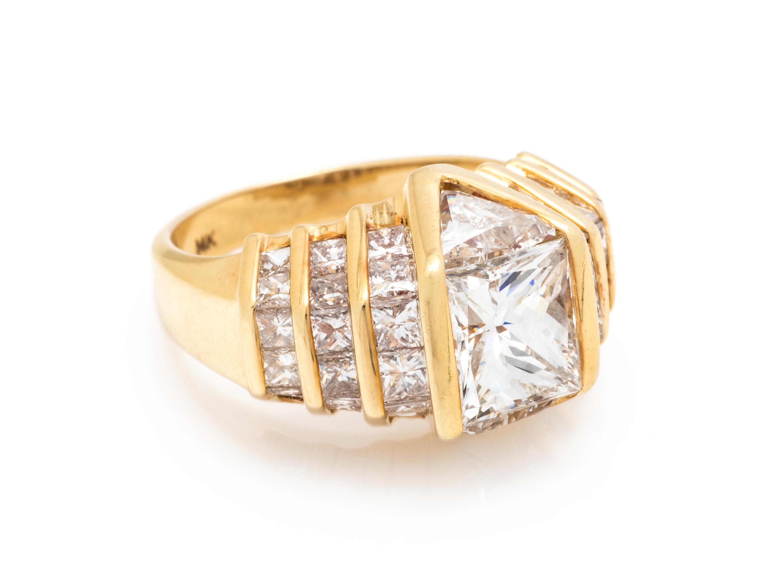 DIAMOND RING