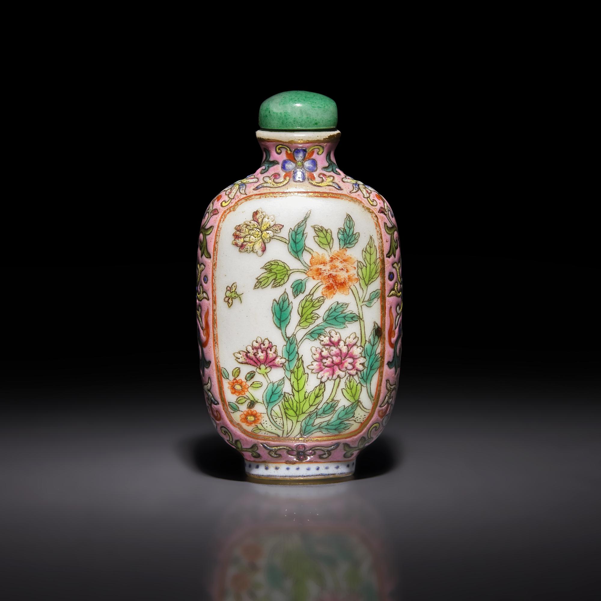 A Chinese Famille Rose-Decorated Porcelain Snuff Bottle — 粉彩詩文花卉圖鼻烟壺