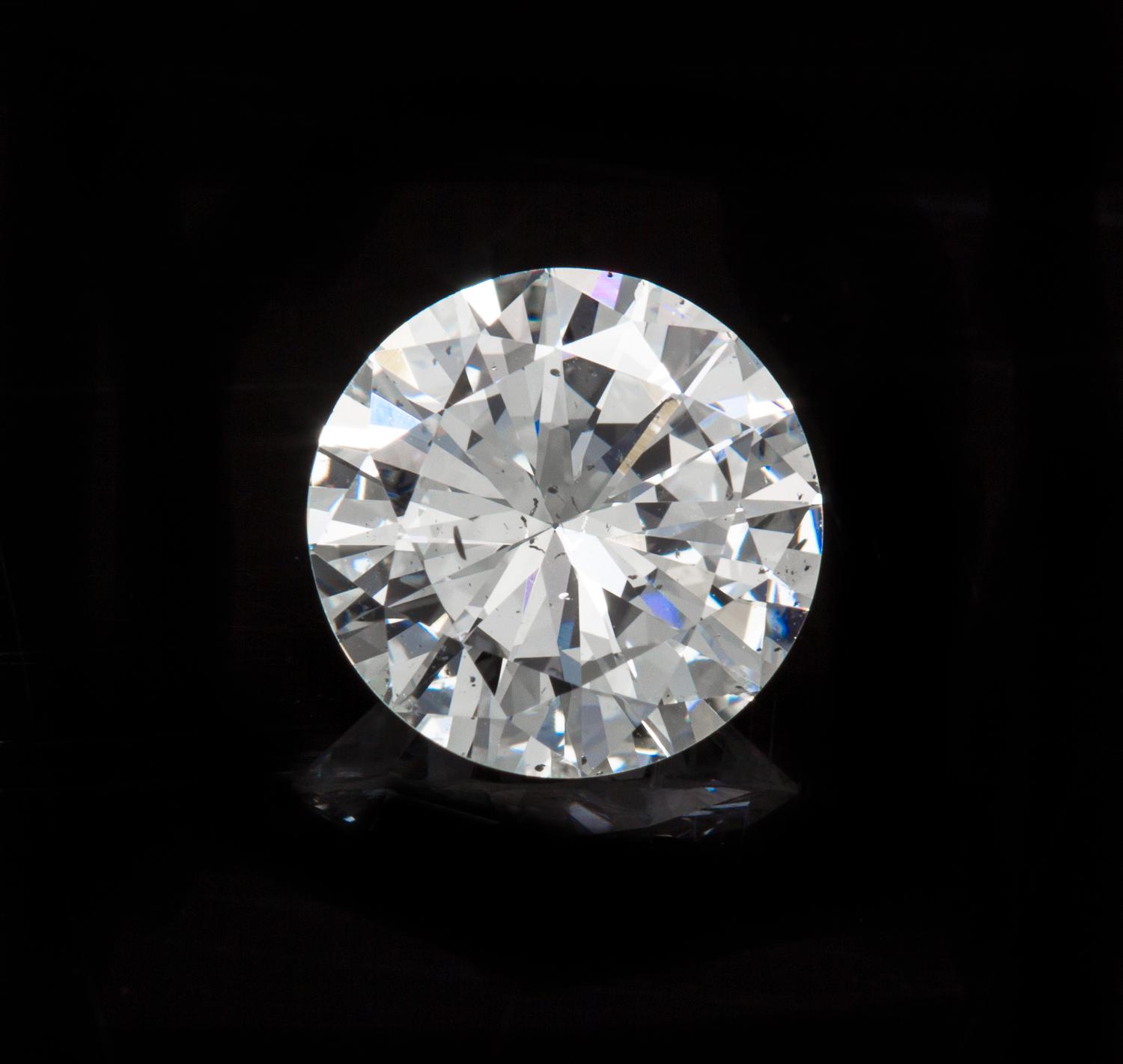 A 2.02 Carat Round Brilliant Cut Diamond,