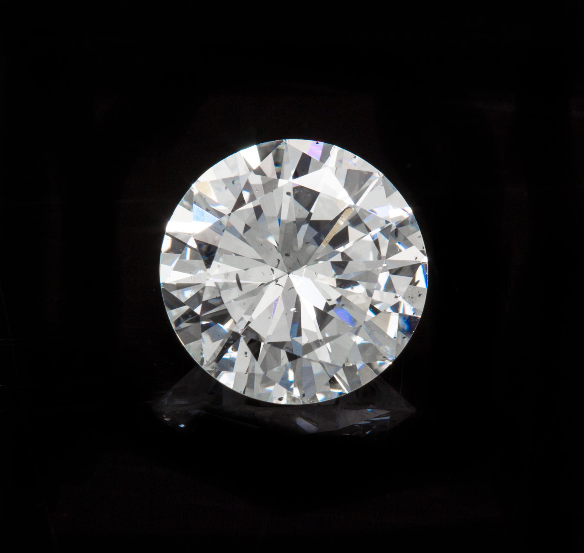 A 2.02 Carat Round Brilliant Cut Diamond,