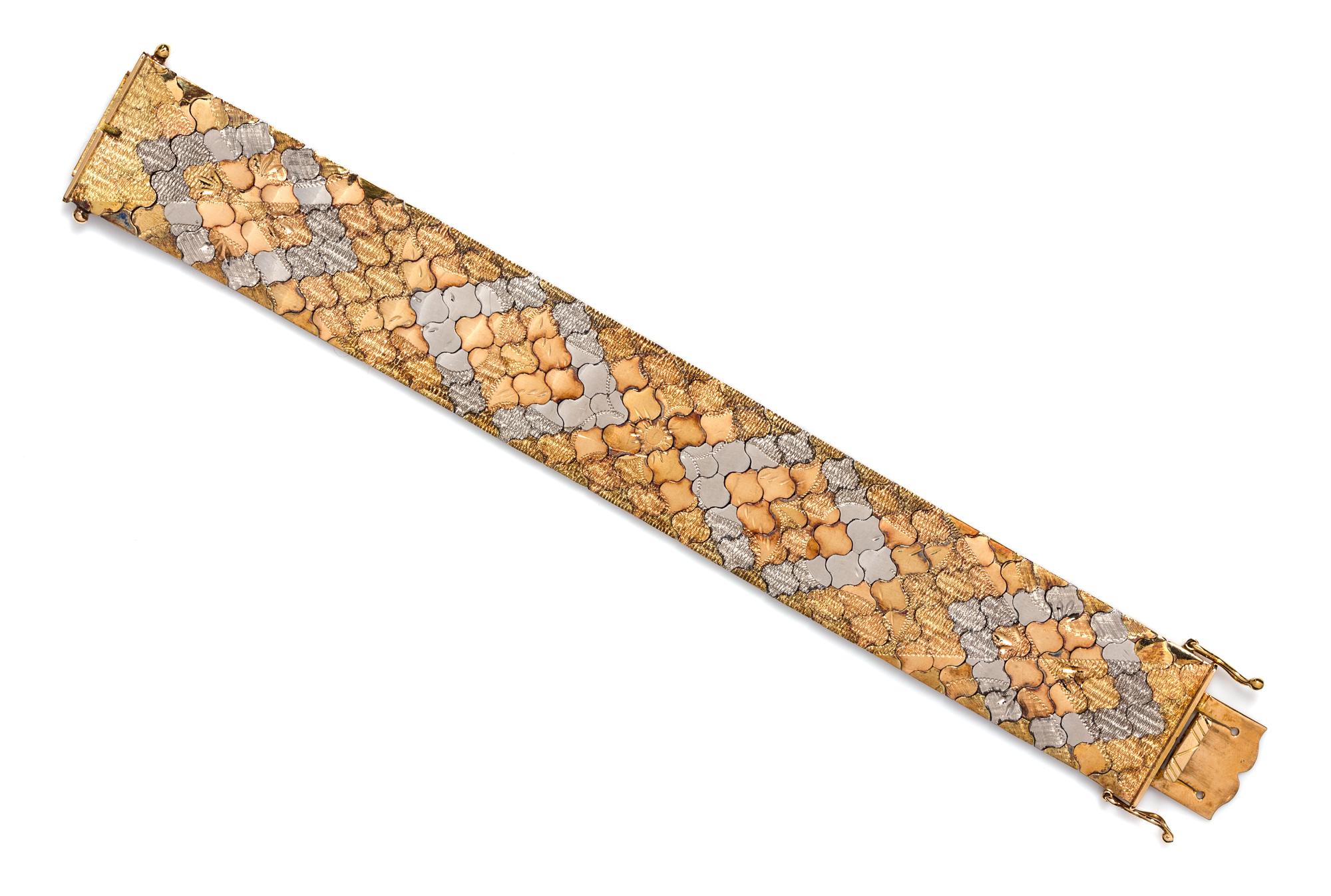 A Vintage 18 Karat Tri-Color Gold Bracelet, 49.60 dwts.