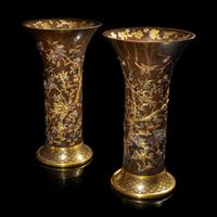 A Pair of Japanese Parcel Gilt and Patinated Bronze Vase, Signed Kyoto Inoue sei , Meiji Period 明治時期 京都井上製花鳥紋銅瓶一對
