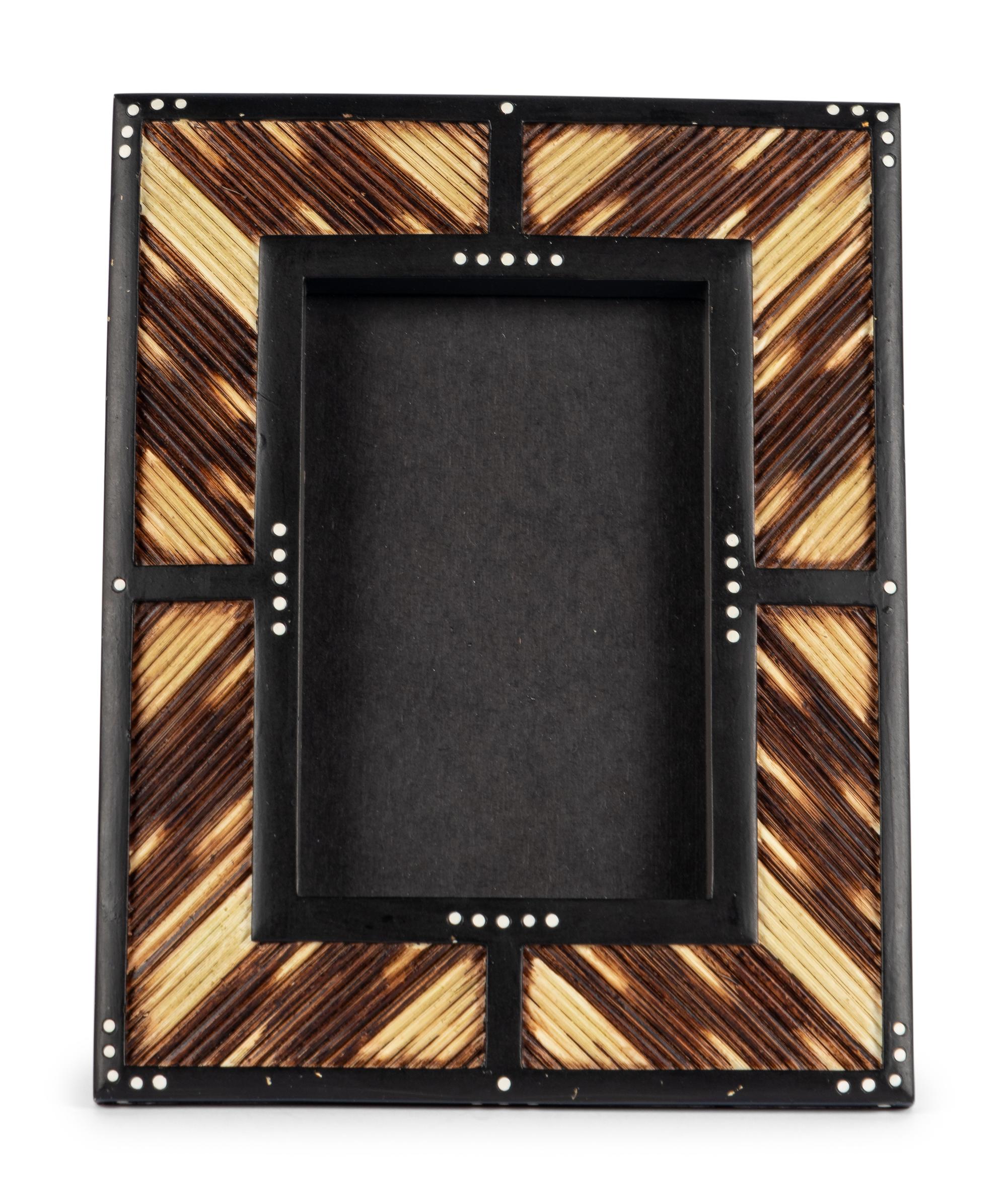 An Anglo-Indian Quill Picture Frame