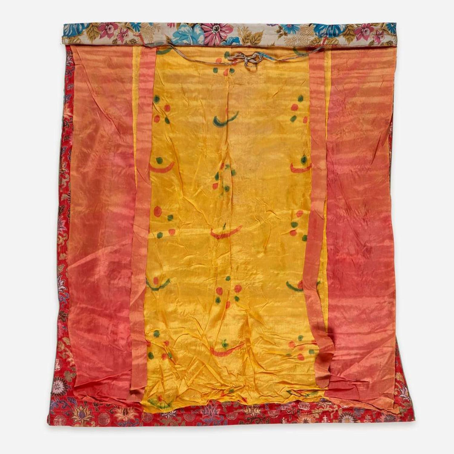A Sino-Tibetan silk needlework "Dragon" panel 刺绣龙纹
