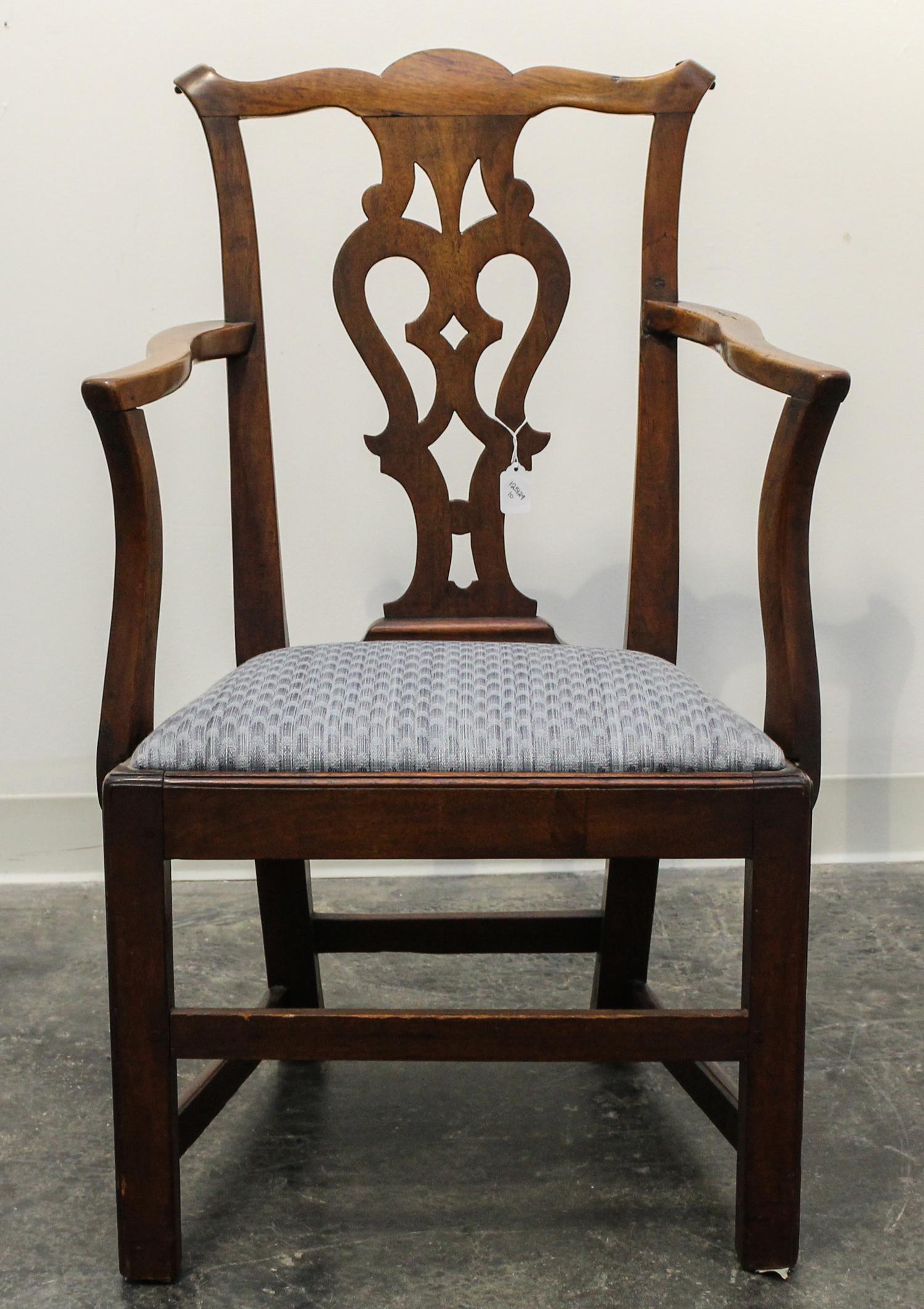 A Chippendale Style Mahogany Armchair Height 36 x width 22 1/4 x depth 16 1/2 inches. — EARLY 20TH CENTURY