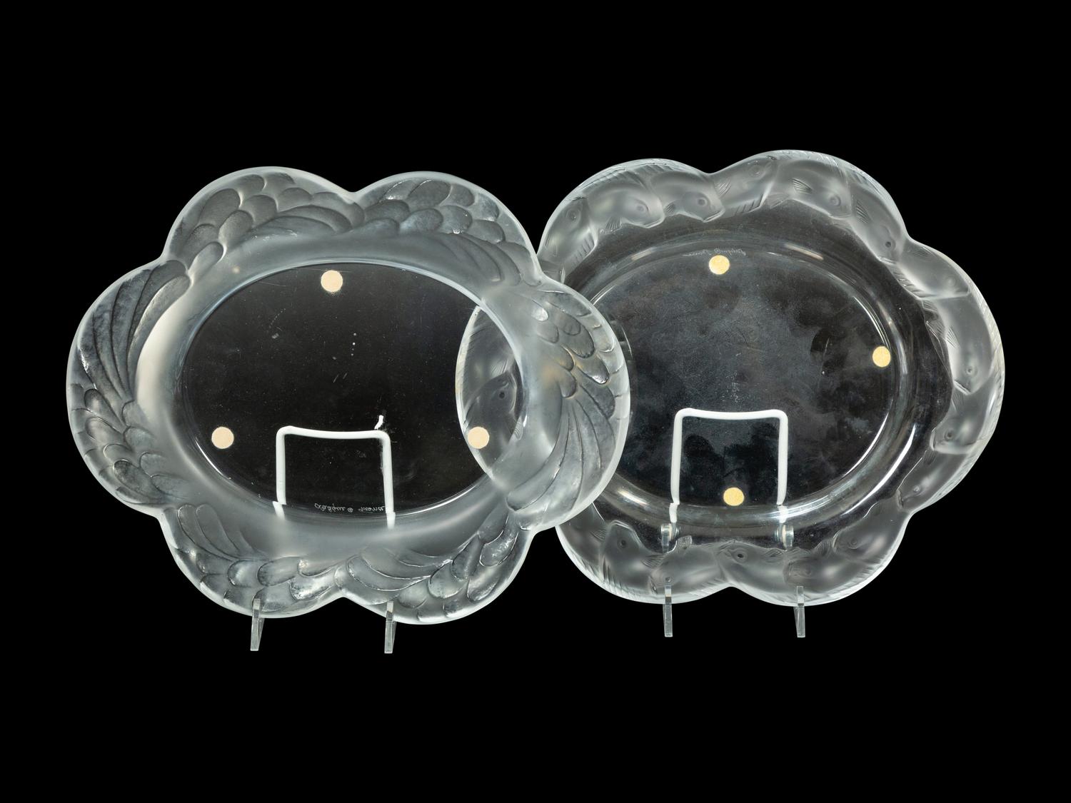 A Lalique Arums Bowl and Pair of Piriac Plates with Koi Border