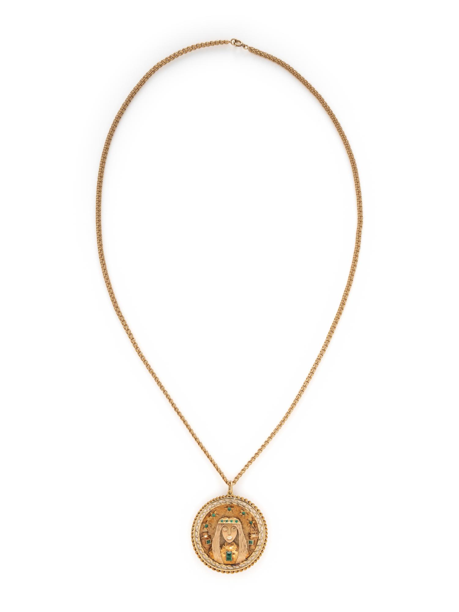 YELLOW GOLD AND EMERALD PENDANT NECKLACE