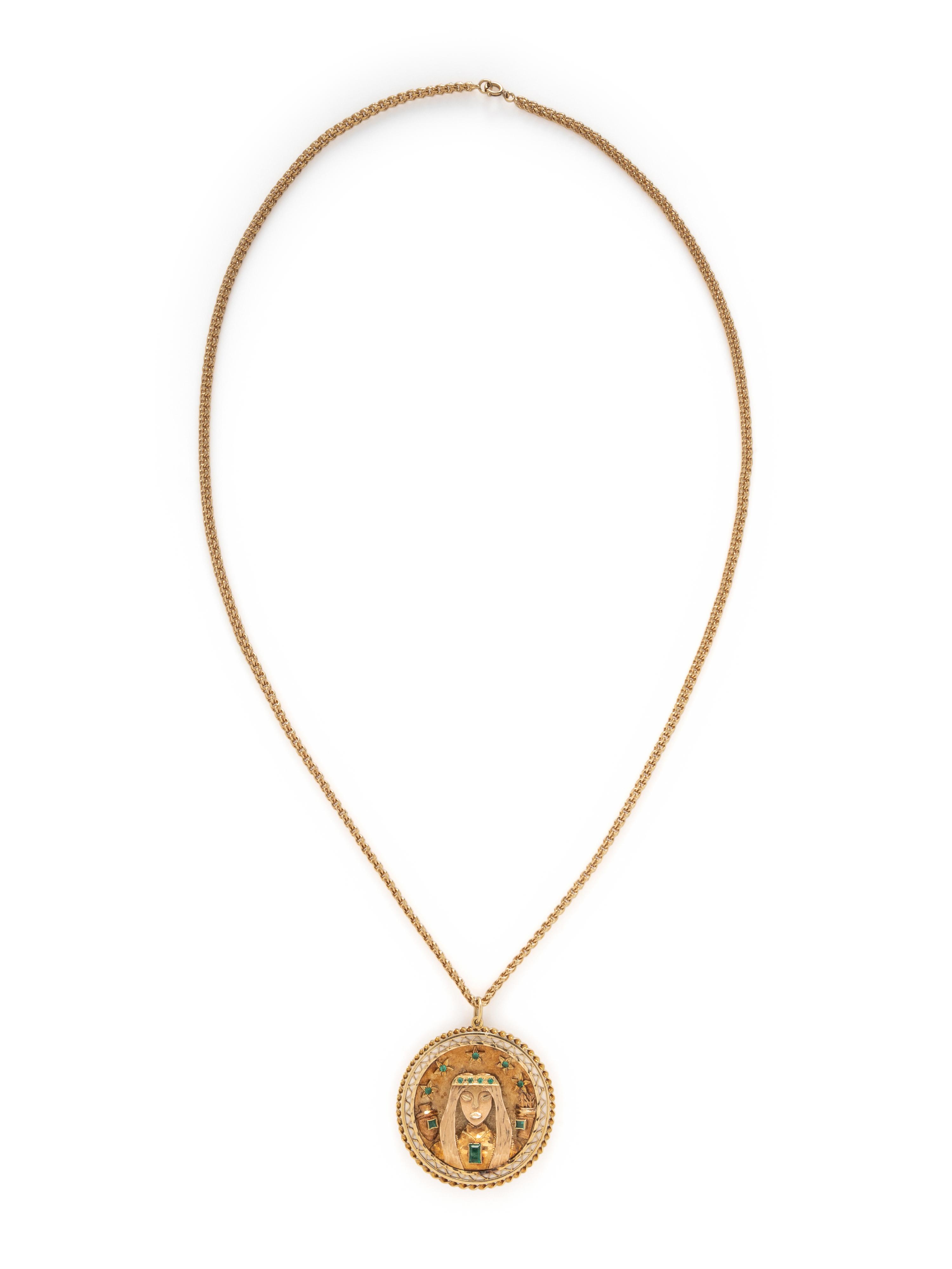 YELLOW GOLD AND EMERALD PENDANT NECKLACE