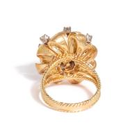 DIAMOND AND YELLOW GOLD RIBBON MOTIF RING