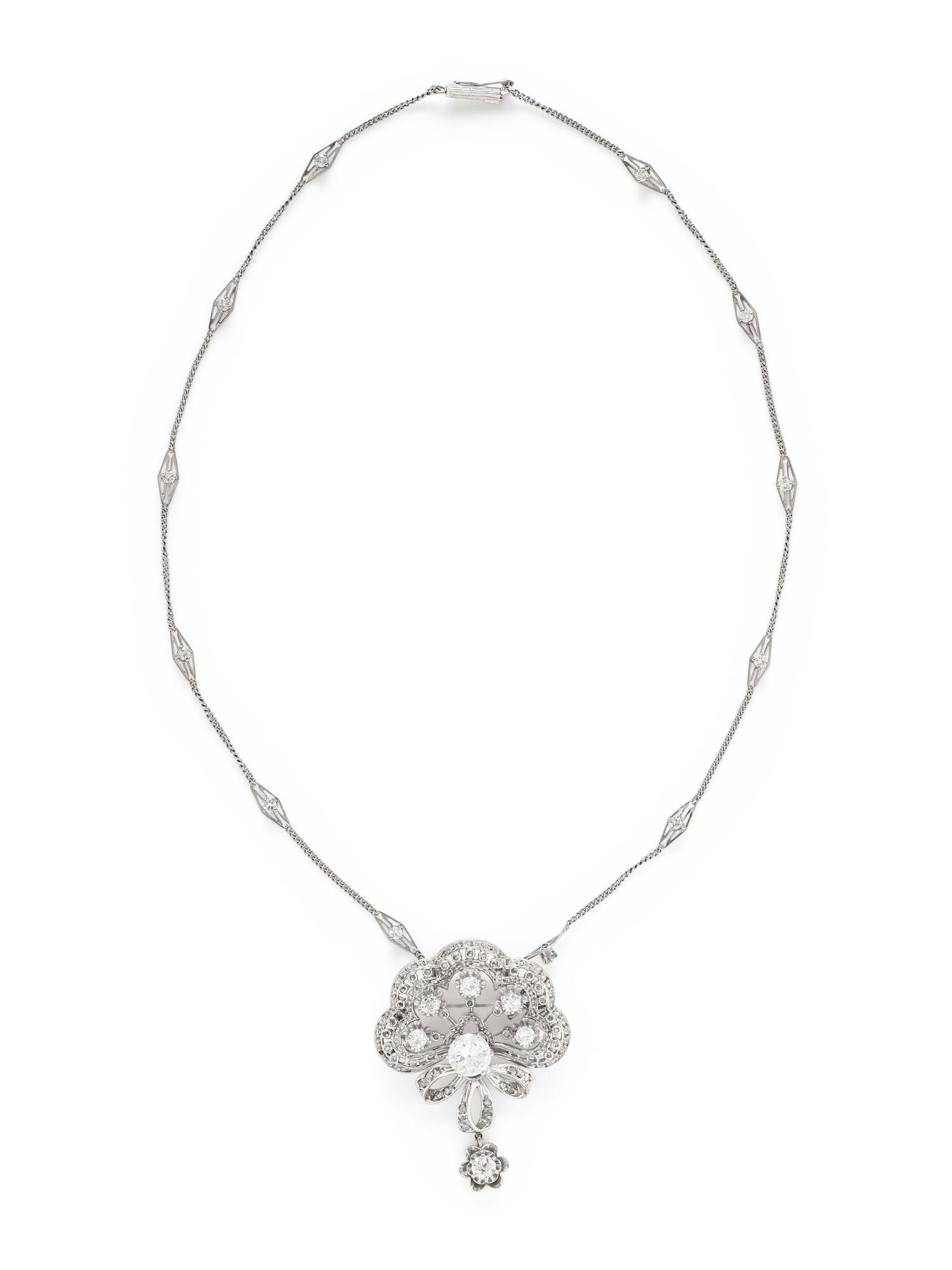 WHITE GOLD AND DIAMOND NECKLACE