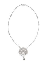 WHITE GOLD AND DIAMOND NECKLACE