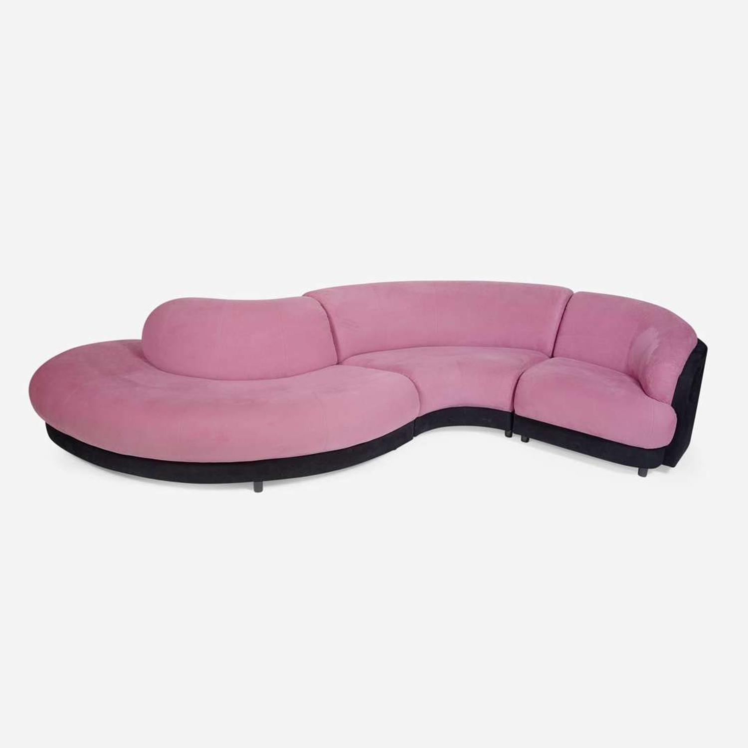 Contemporary Three-Piece Serpentine Sectional Sofa, USA, circa 1990s