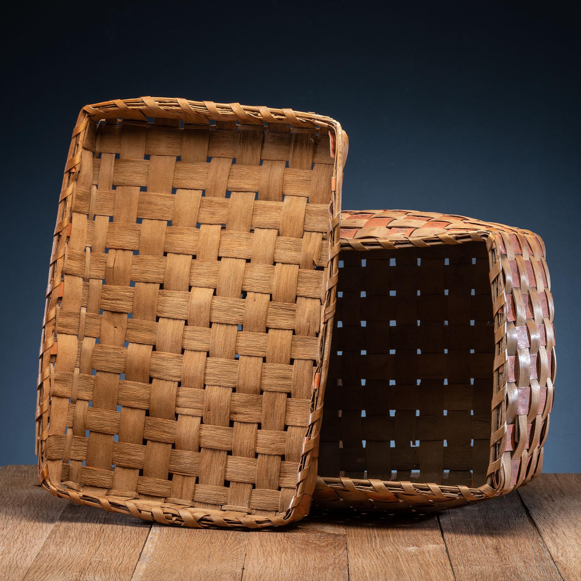 Northeastern Ash Splint Lidded Basket