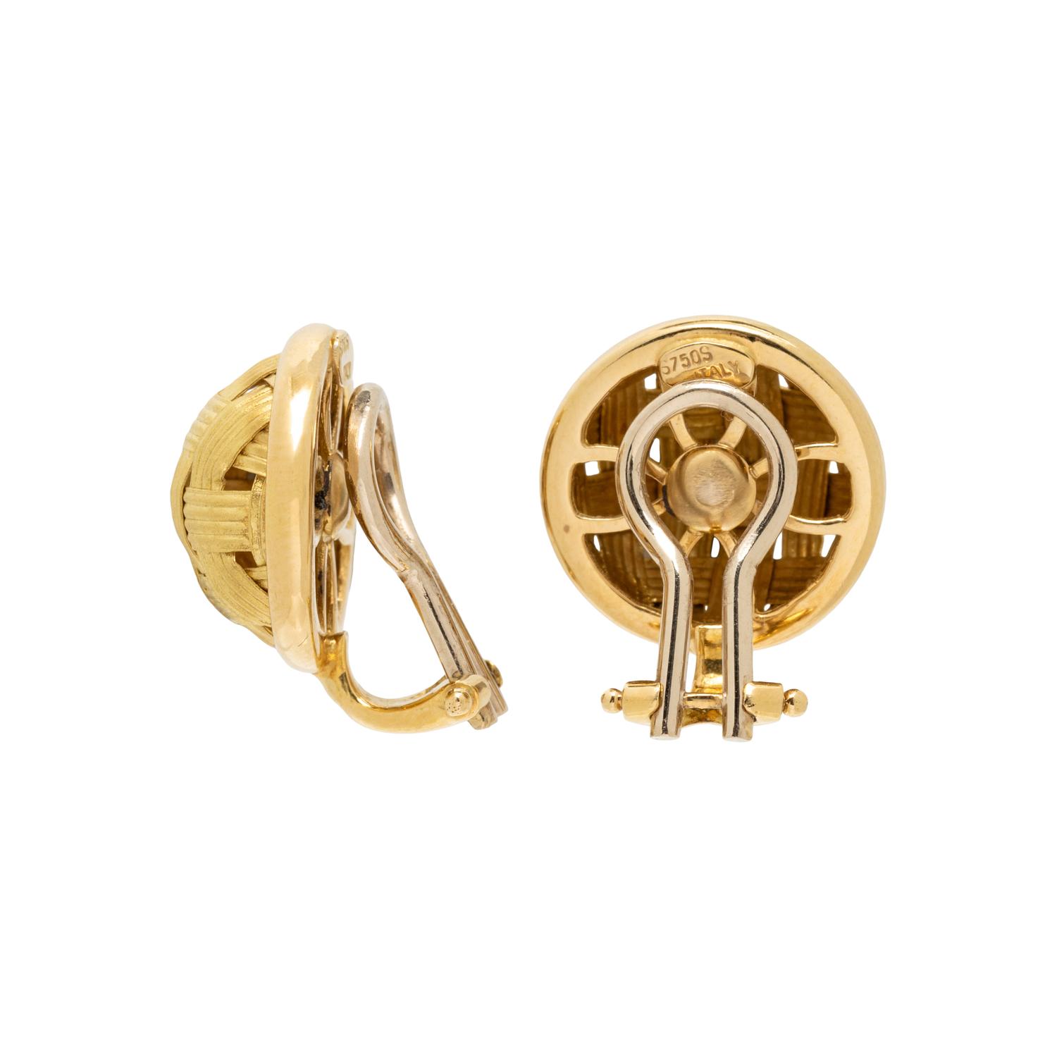 YELLOW GOLD NECKLACE AND CLIP EARRINGS