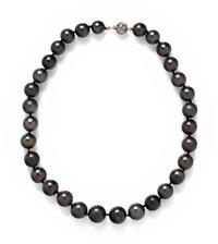 CULTURED TAHITIAN PEARL NECKLACE