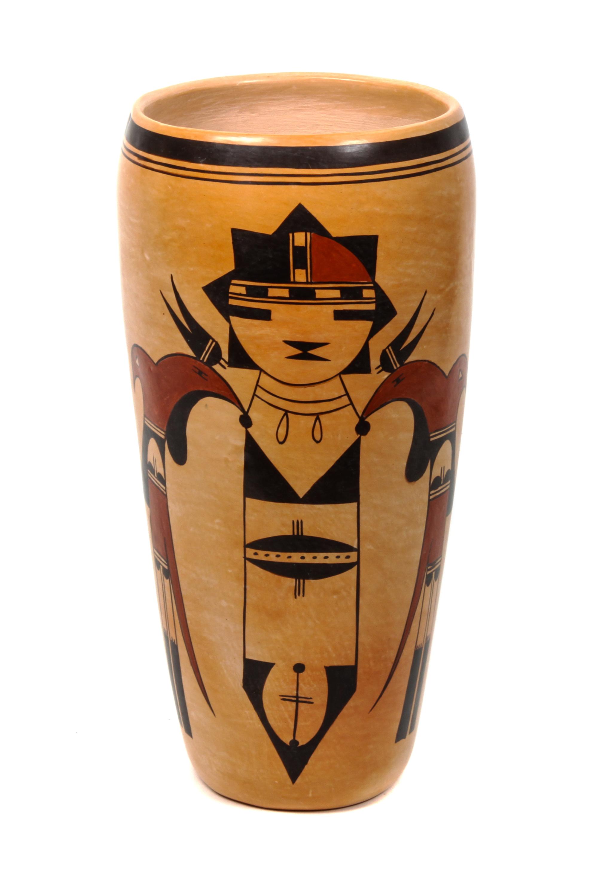 Rachel Sahmie Nampeyo (b.1956), Hopi Height 14 x diameter 6 1/2 inches.