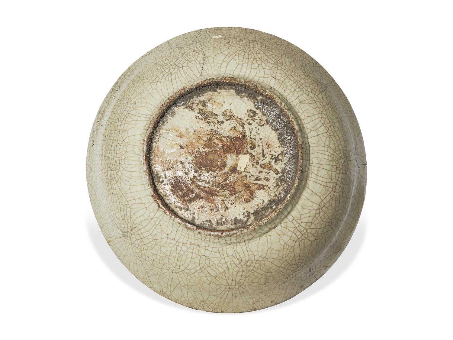 A Chinese Export Enameled Swatow Large Deep Dish