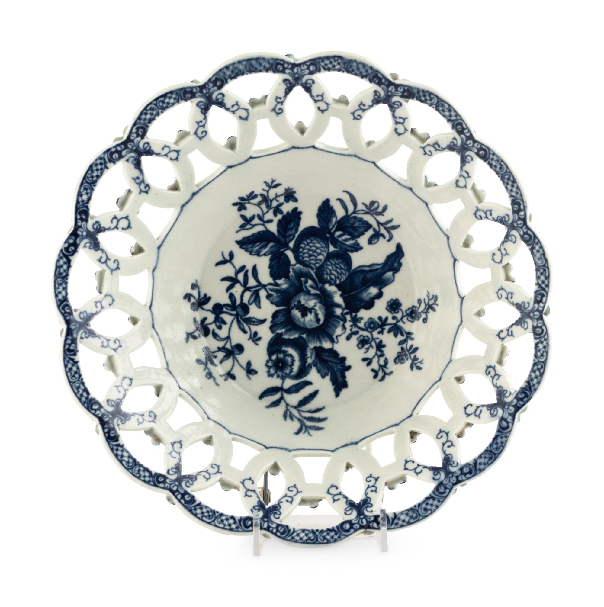 A Worcester Porcelain Basket