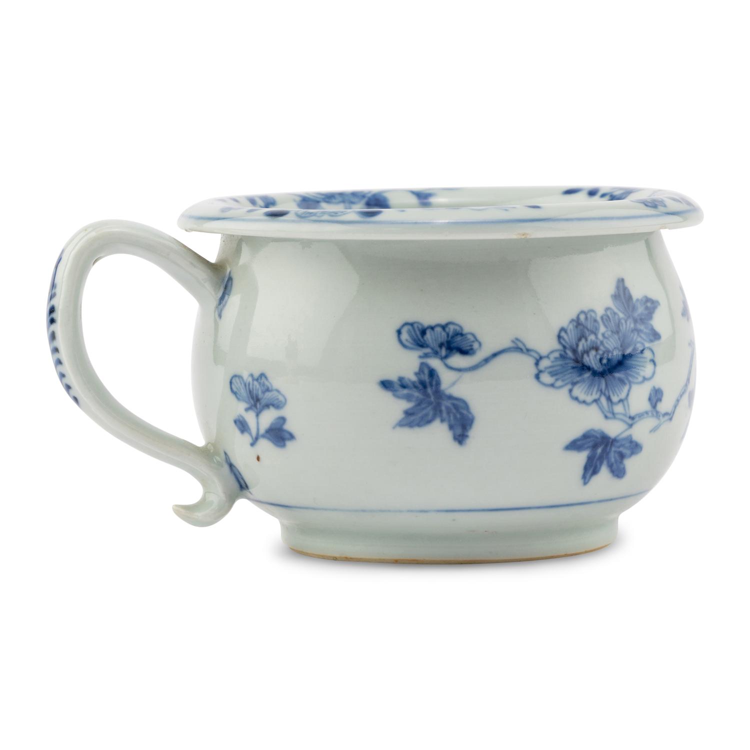 A Chinese Export Porcelain Antimonial Cup