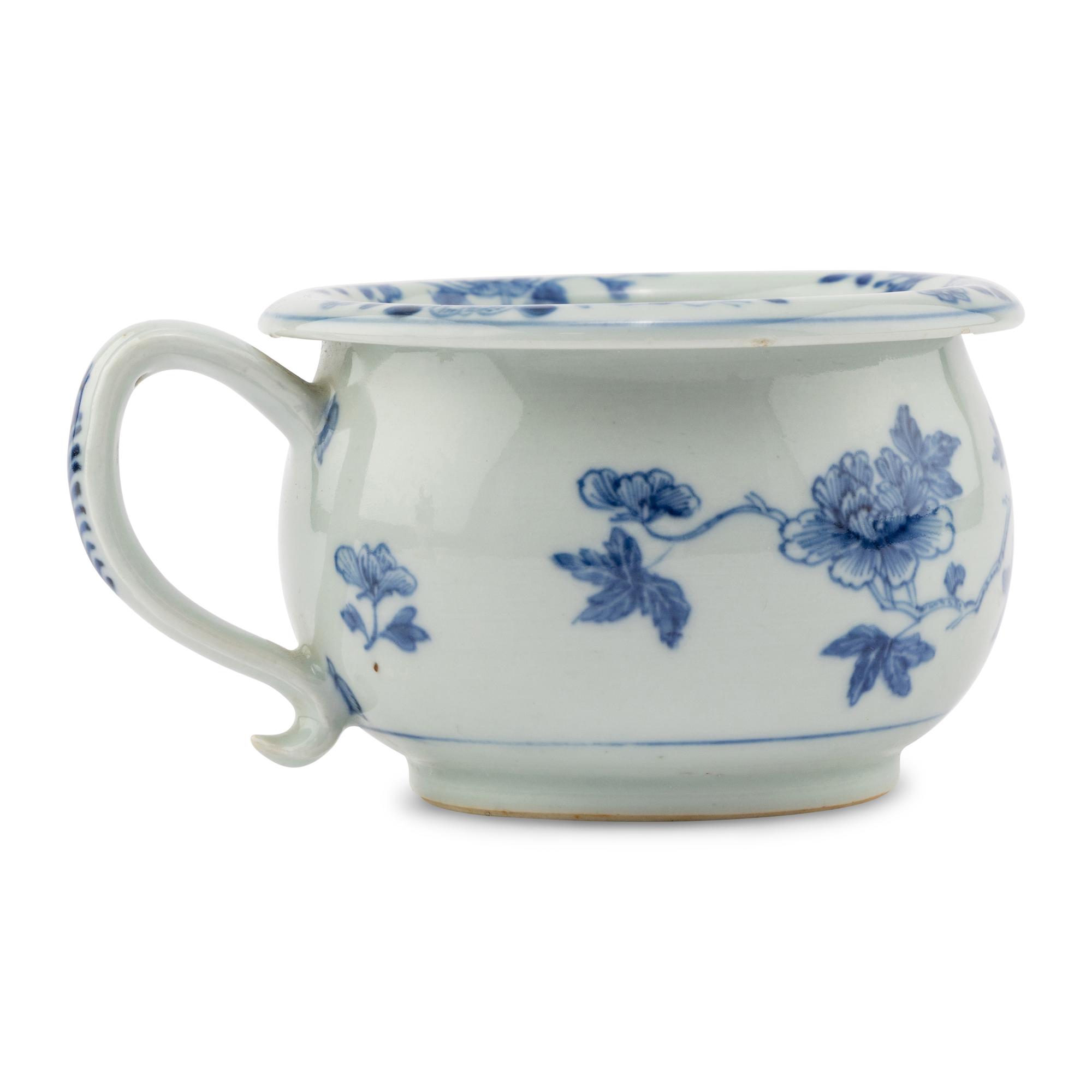 A Chinese Export Porcelain Antimonial Cup