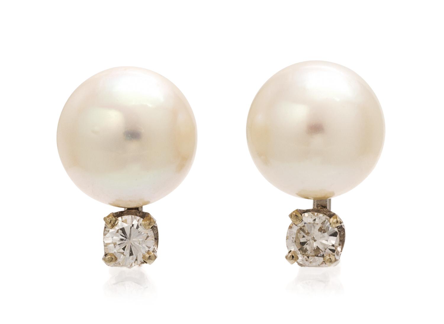 A Collection of Gold and Pearl Jewelry, 4.90 dwts.