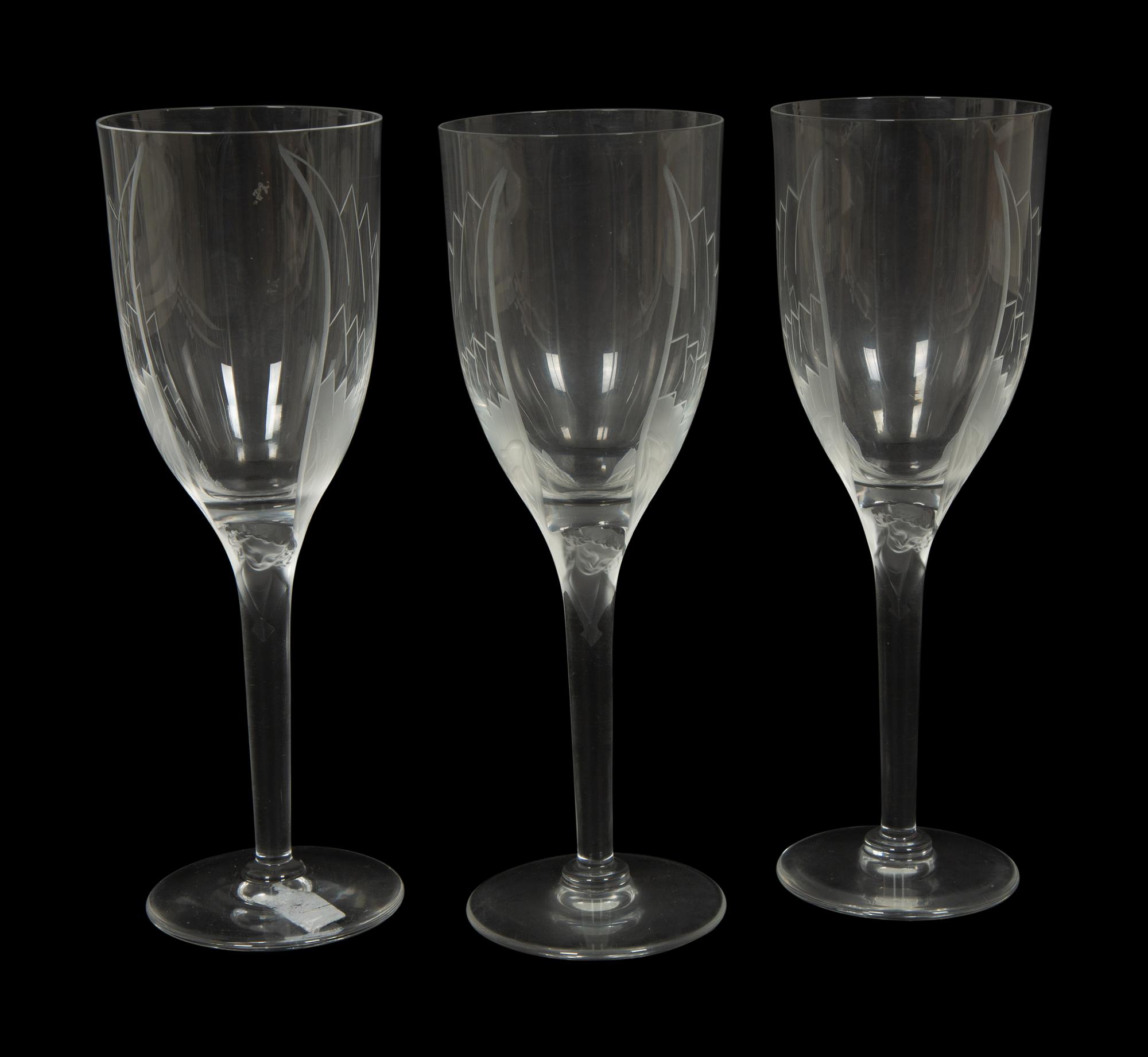 A Set of of Sixteen Lalique Ange Champagne F lutes