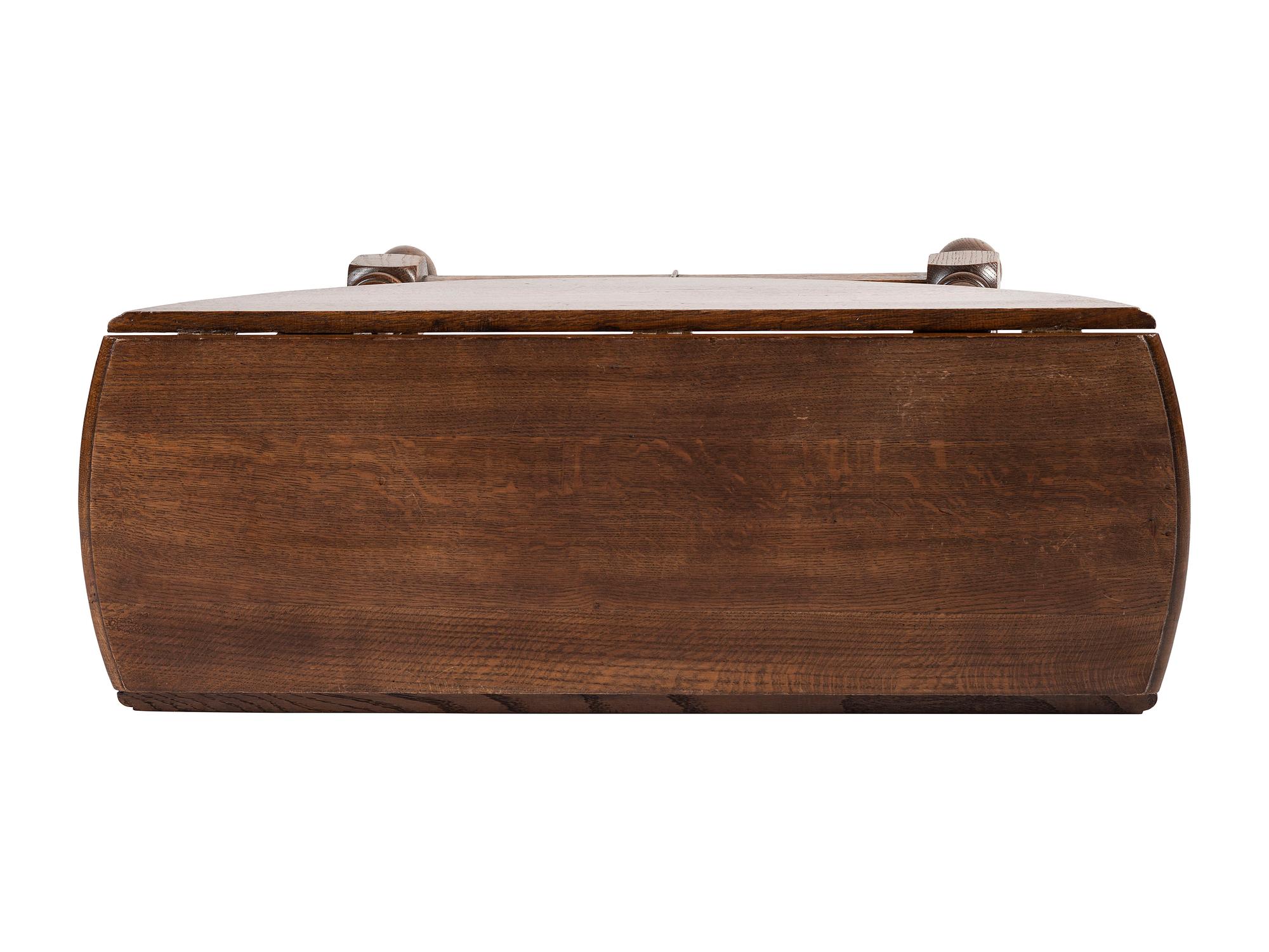 A William and Mary Style Oak Gateleg Table