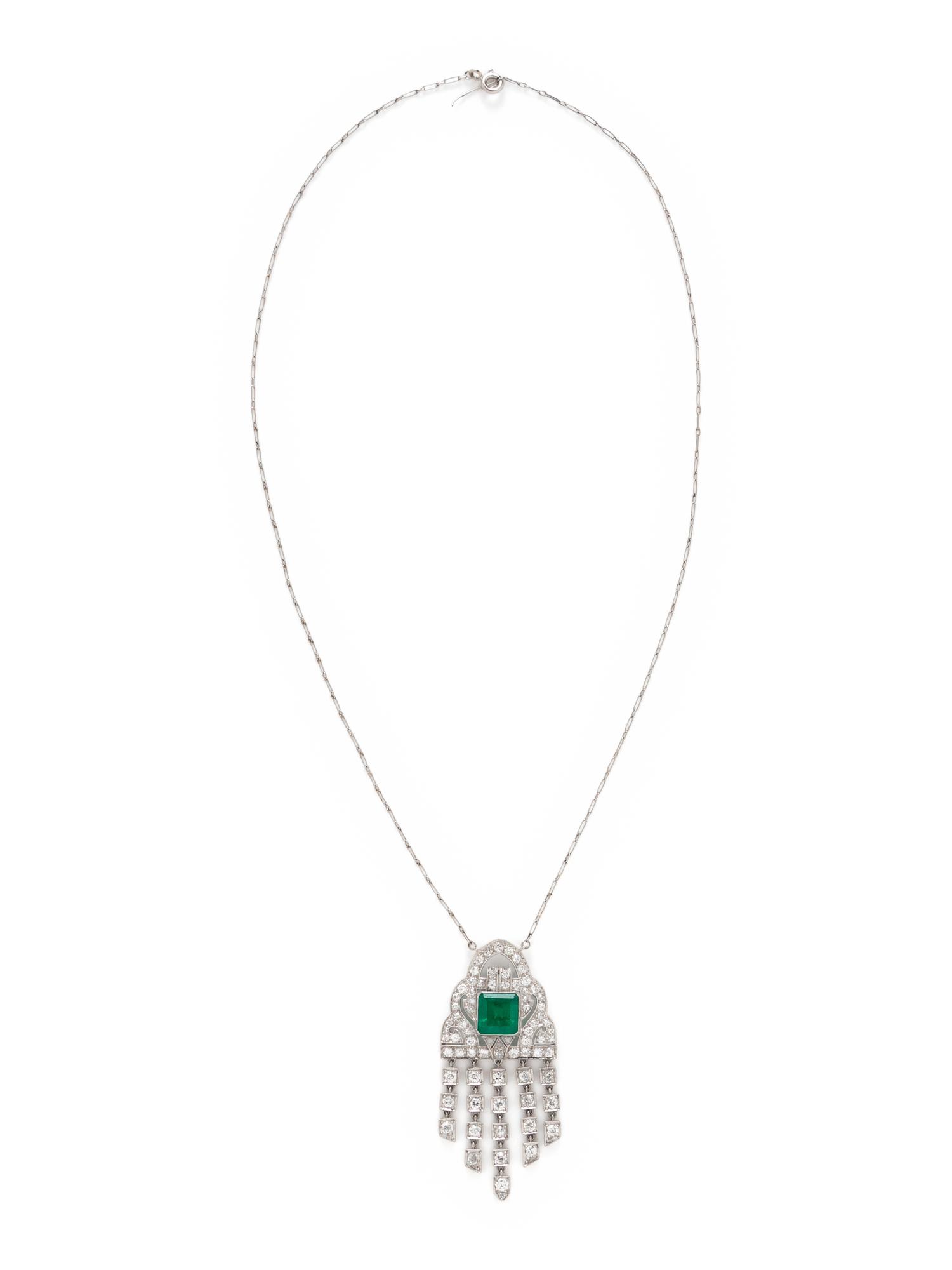 COLOMBIAN EMERALD AND DIAMOND PENDANT NECKLACE