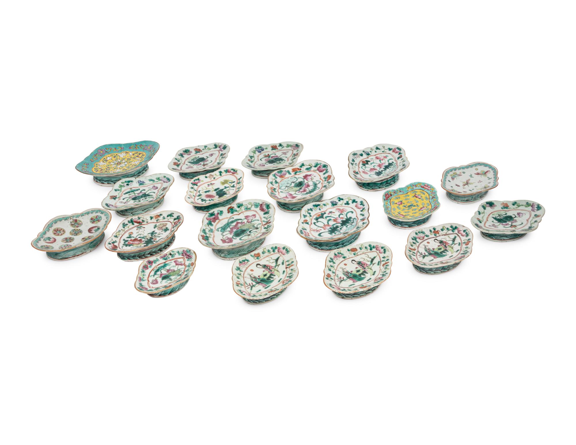 72 Chinese Famille Rose Porcelain Wares