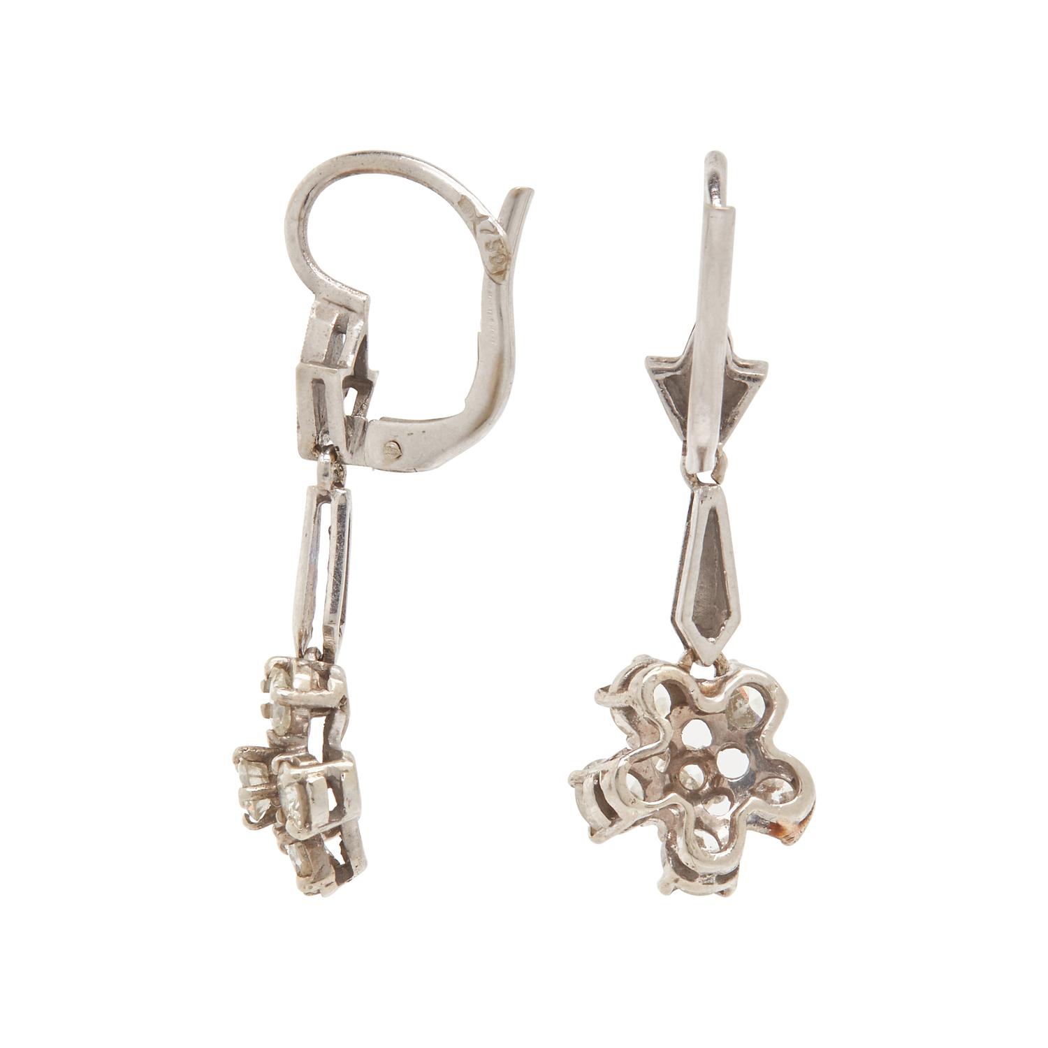 WHITE GOLD AND DIAMOND EARRINGS