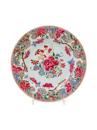 A Chinese Export Famille Rose Porcelain Plate