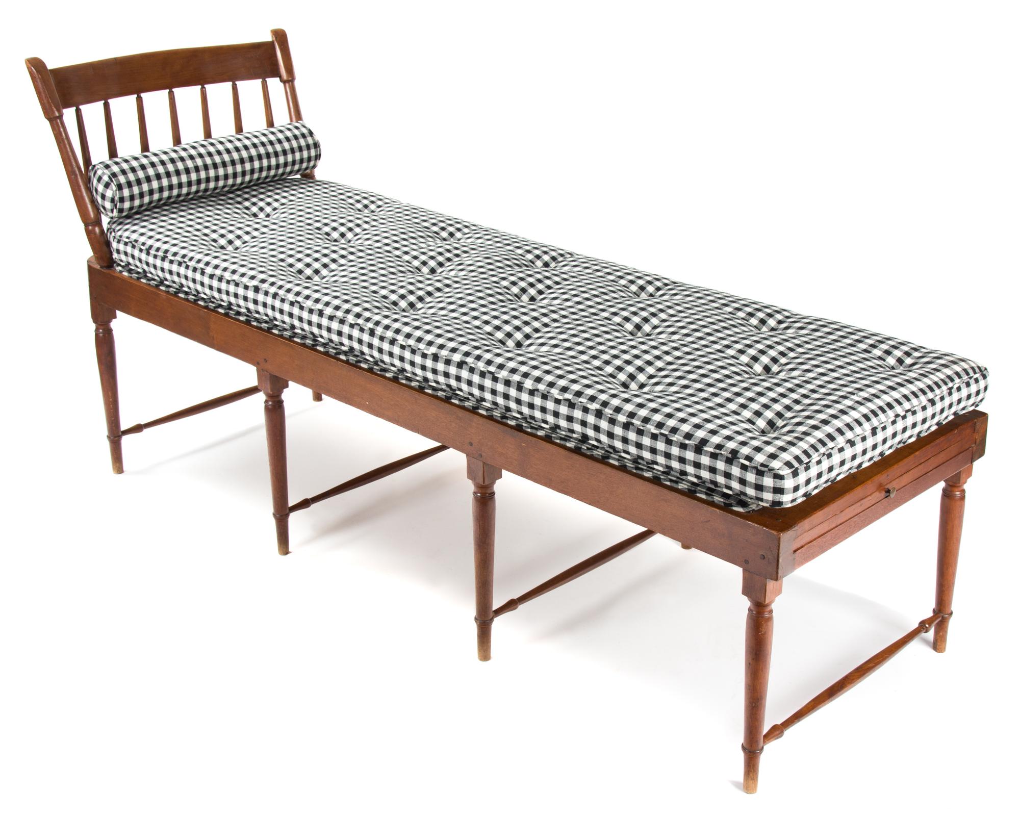 An American Spindle Back Day Bed Height 32 1/2 x width 65 x depth 23 inches. — LATE 18TH CENTURY