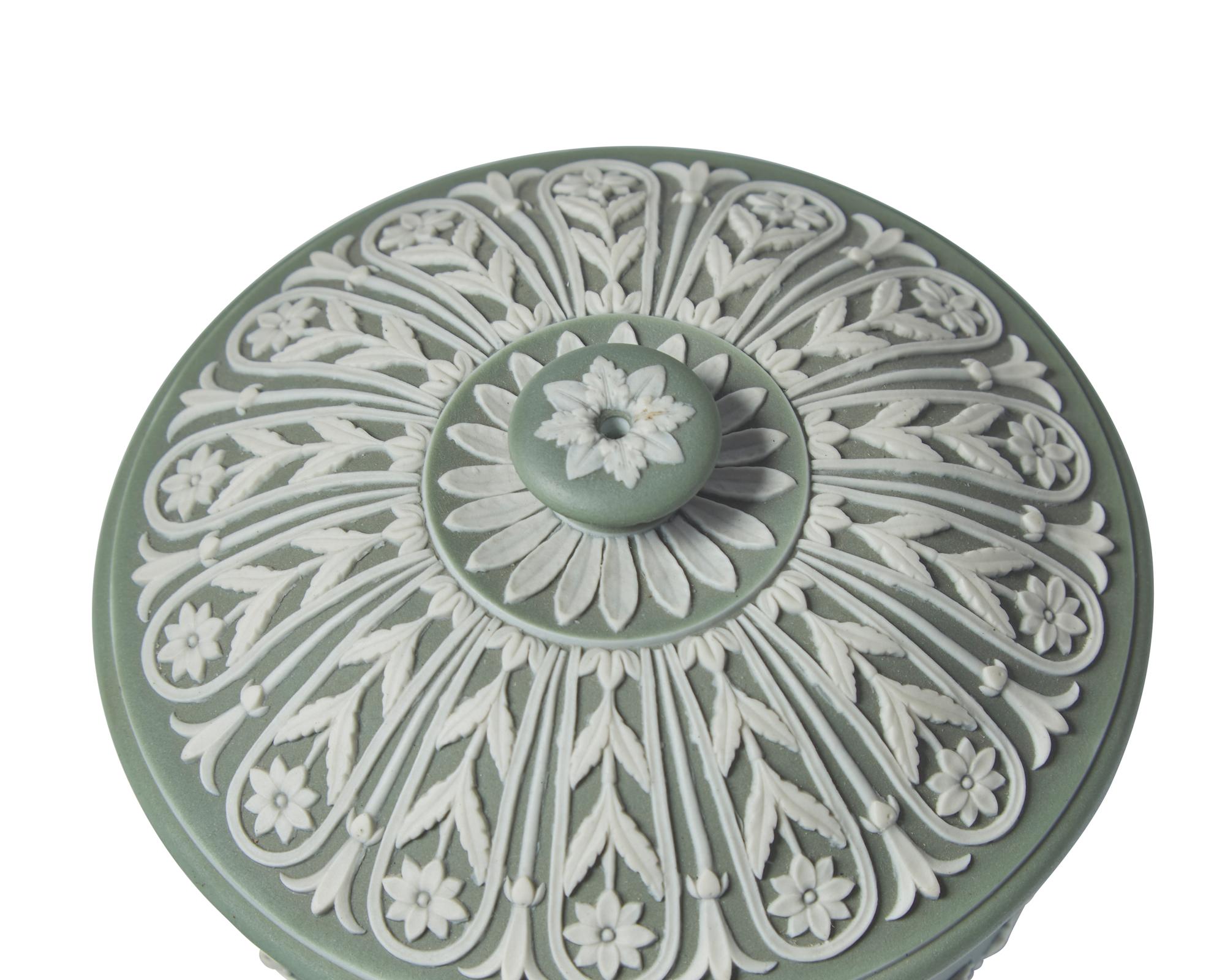 A Wedgwood Green and White Jasperware Covered Bowl