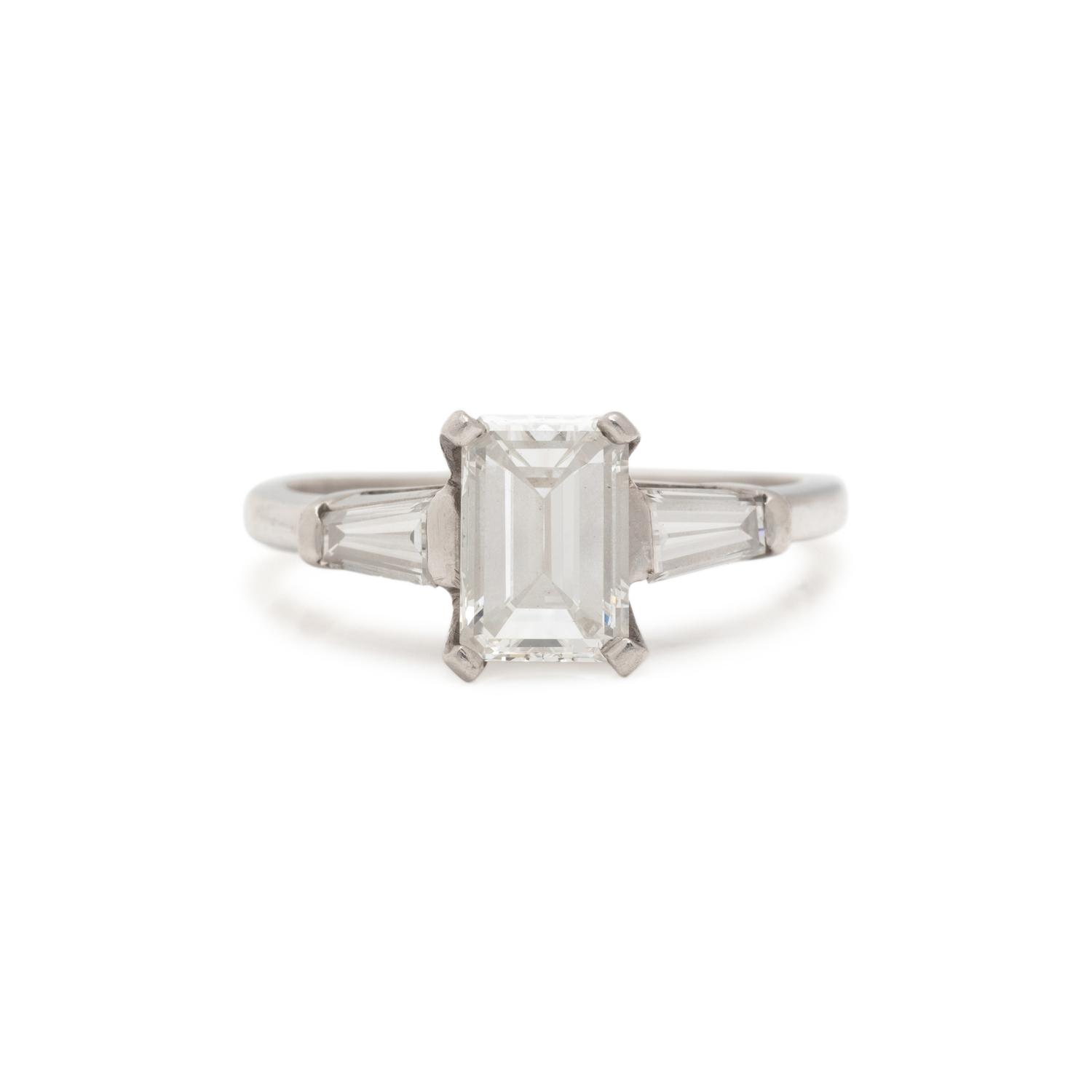 DIAMOND RING