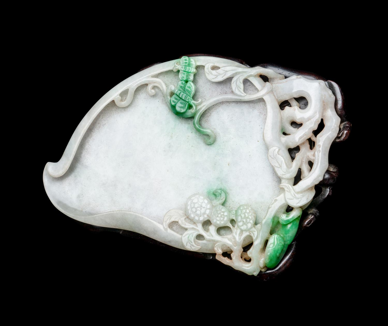 A Chinese Apple Green and White Jadeite Leaf-Form Ink Palette