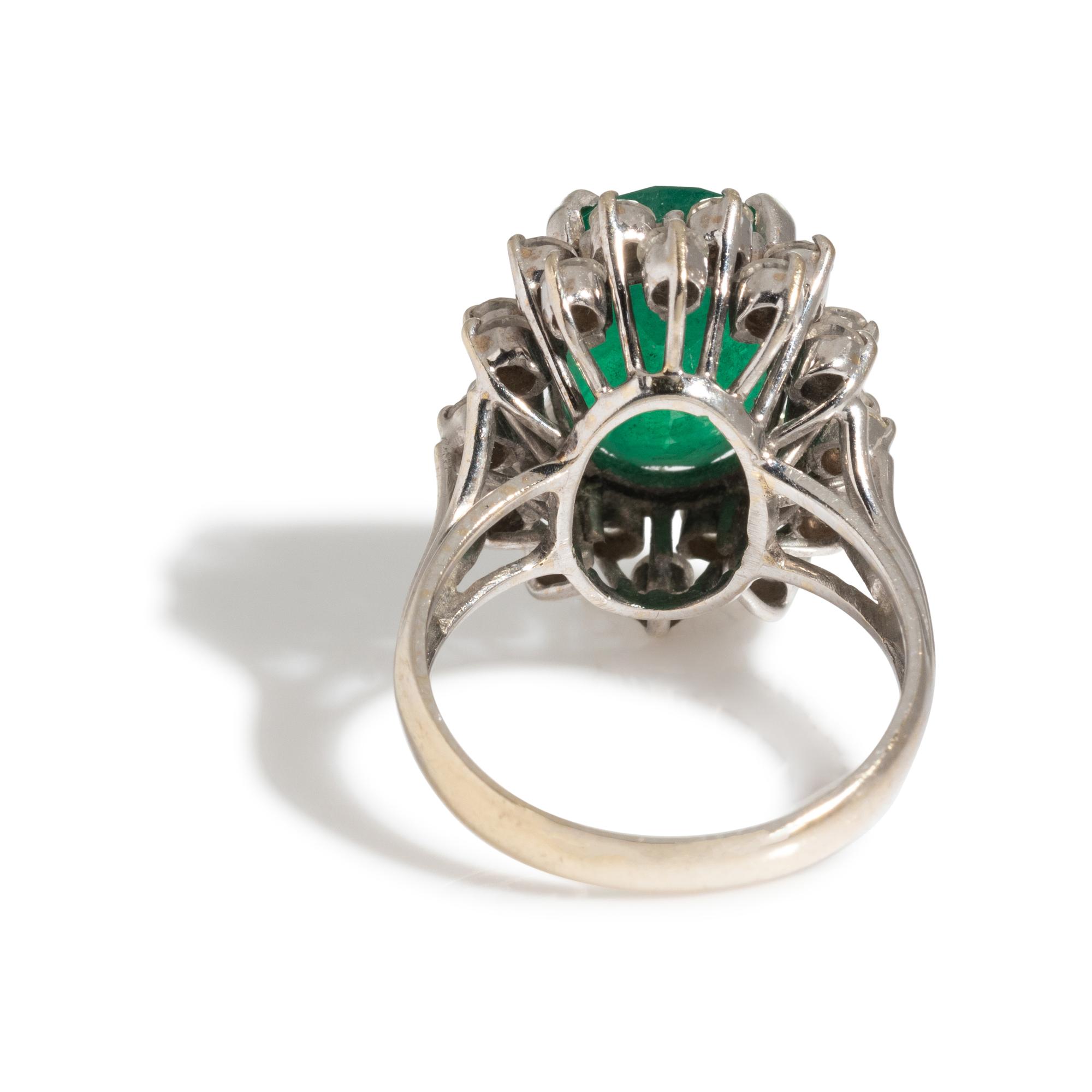 EMERALD AND DIAMOND RING