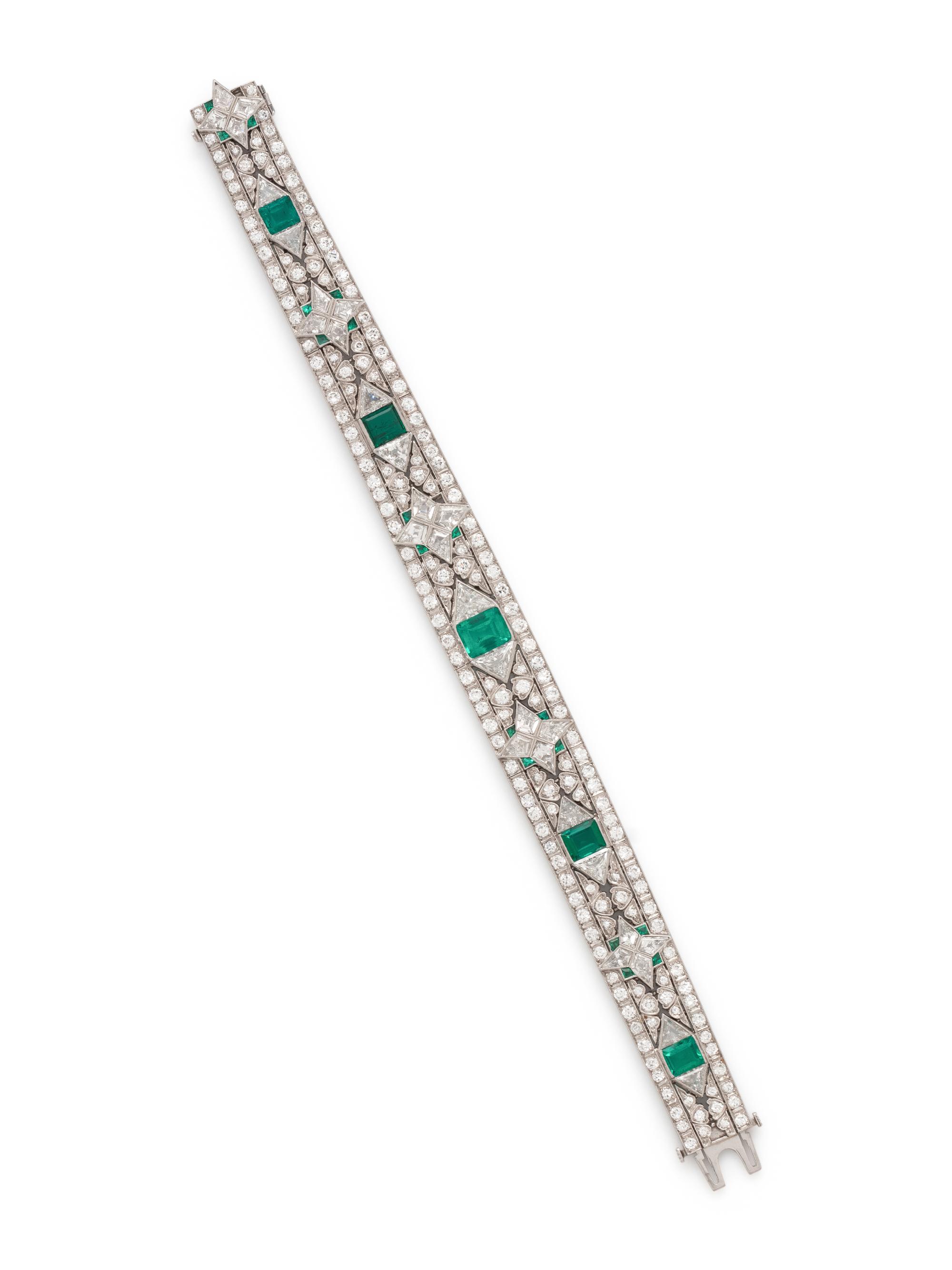 ART DECO, DIAMOND AND EMERALD BRACELET