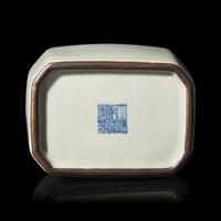 A Chinese Celadon Glazed Covered Jar, Qianlong Mark — 乾隆款 青釉雙係蓋罐