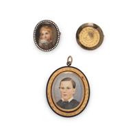 VICTORIAN, BROOCHES AND PENDANT