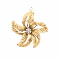 YELLOW GOLD AND DIAMOND FLOWER PENDANT BROOCH