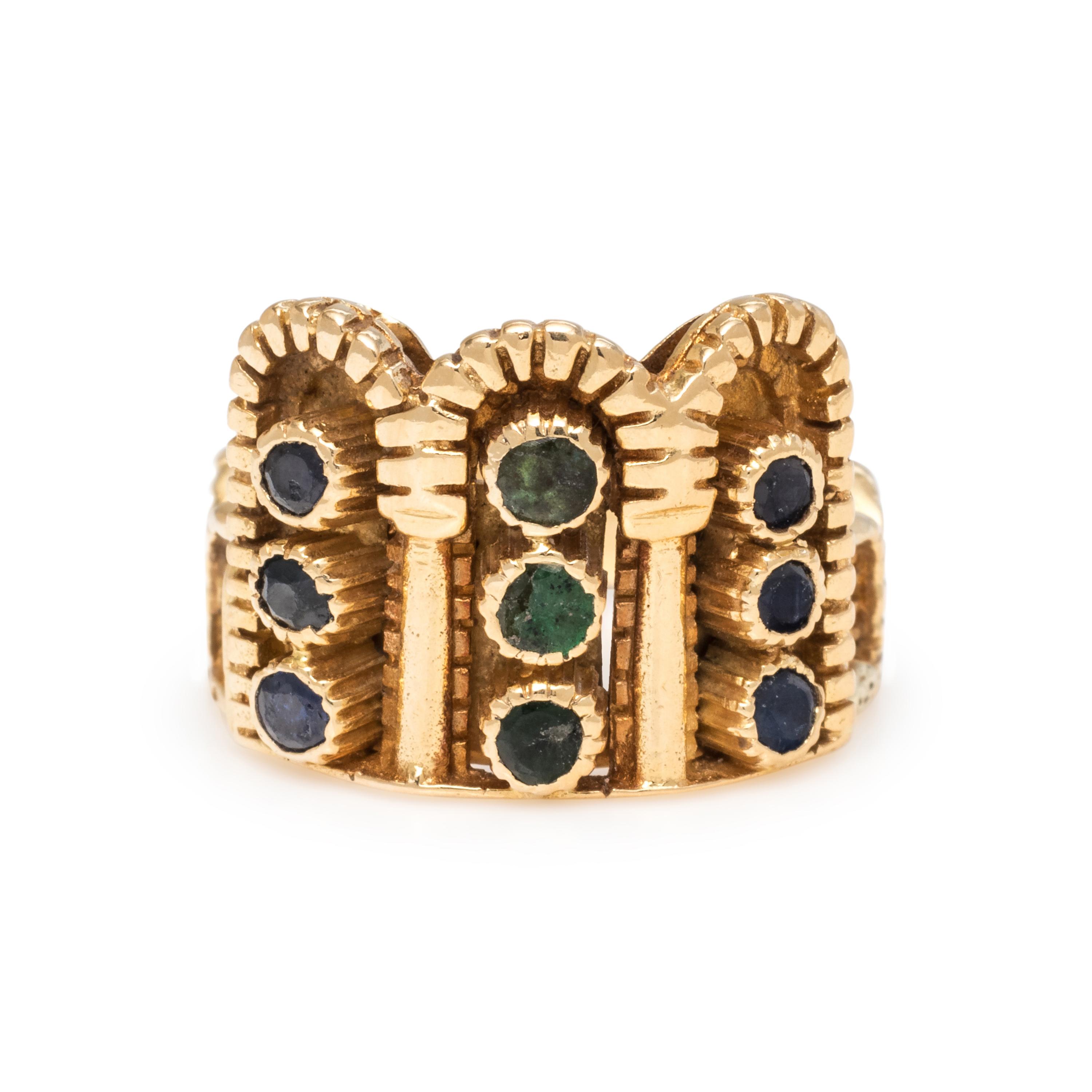 YELLOW GOLD AND GEMSTONE RING
