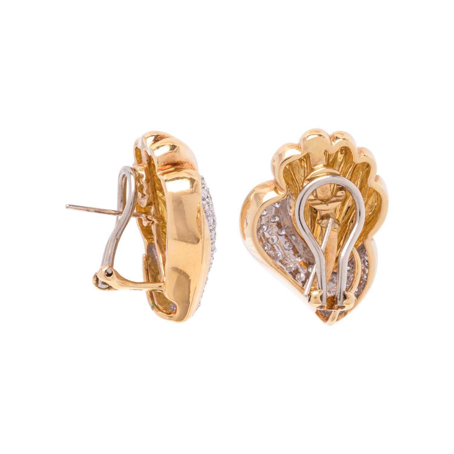 YELLOW GOLD AND DIAMOND EARCLIPS