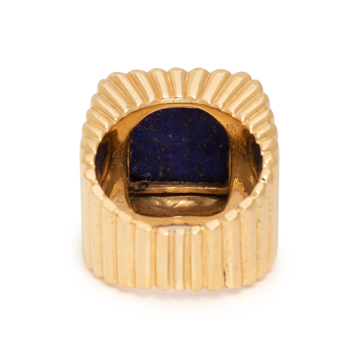 TIFFANY & CO., YELLOW GOLD AND LAPIS LAZULI RING